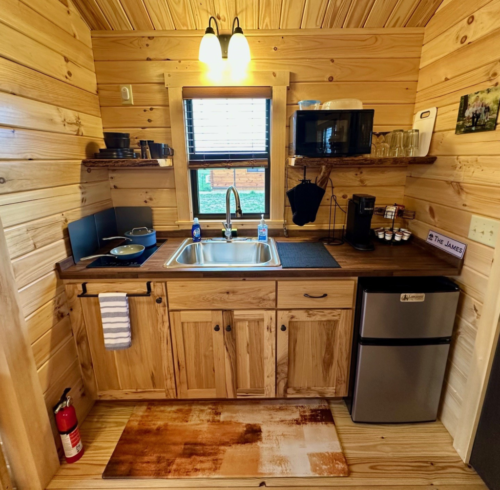 Cabin Kitchen 1024x1003